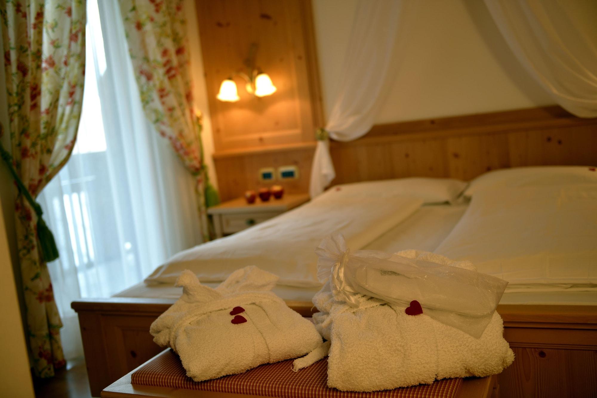 Hotel B&B Andreas Канацеї Екстер'єр фото