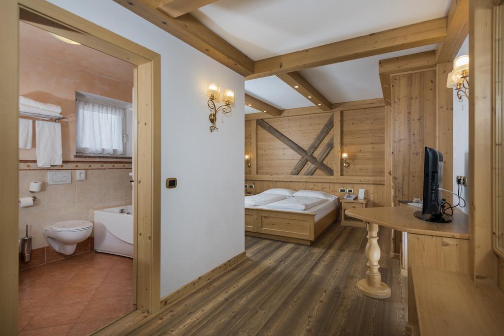Hotel B&B Andreas Канацеї Екстер'єр фото
