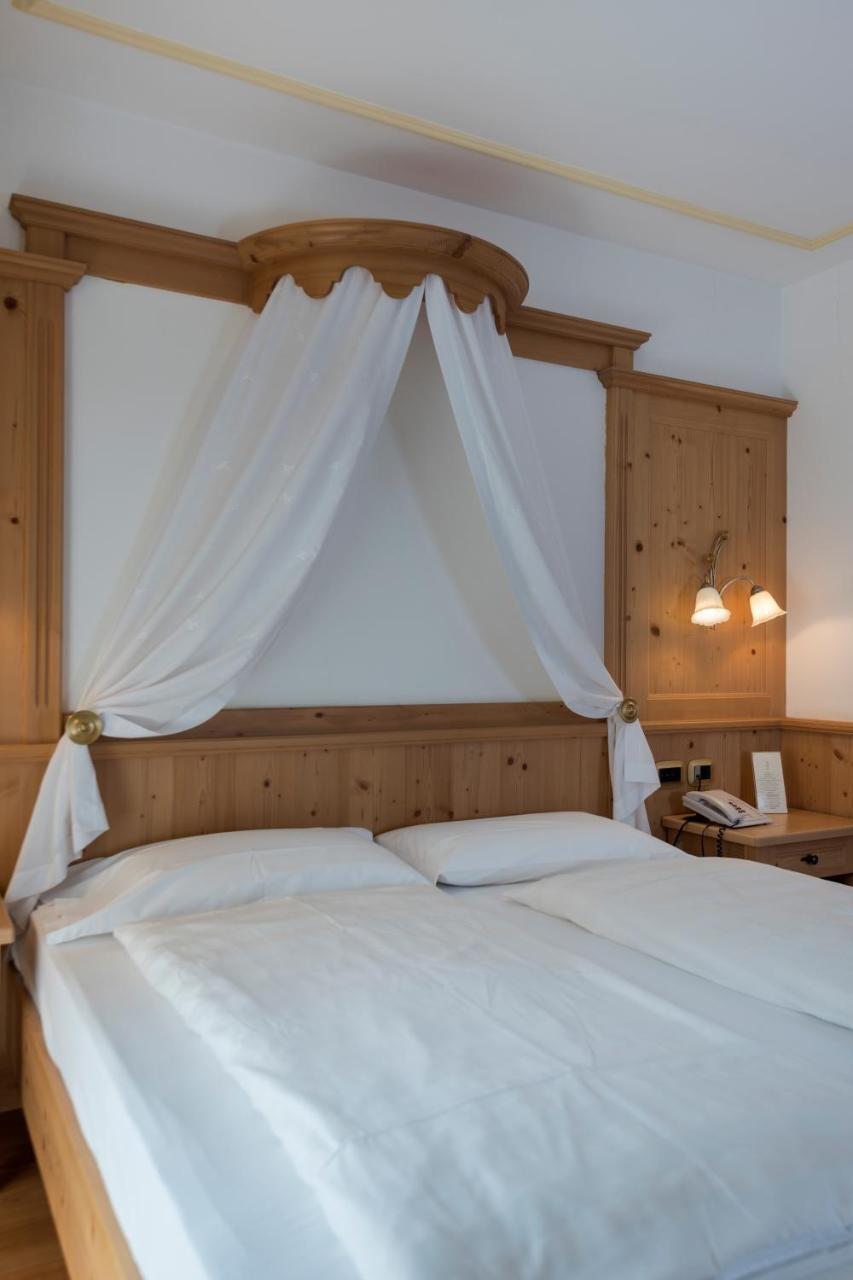 Hotel B&B Andreas Канацеї Екстер'єр фото